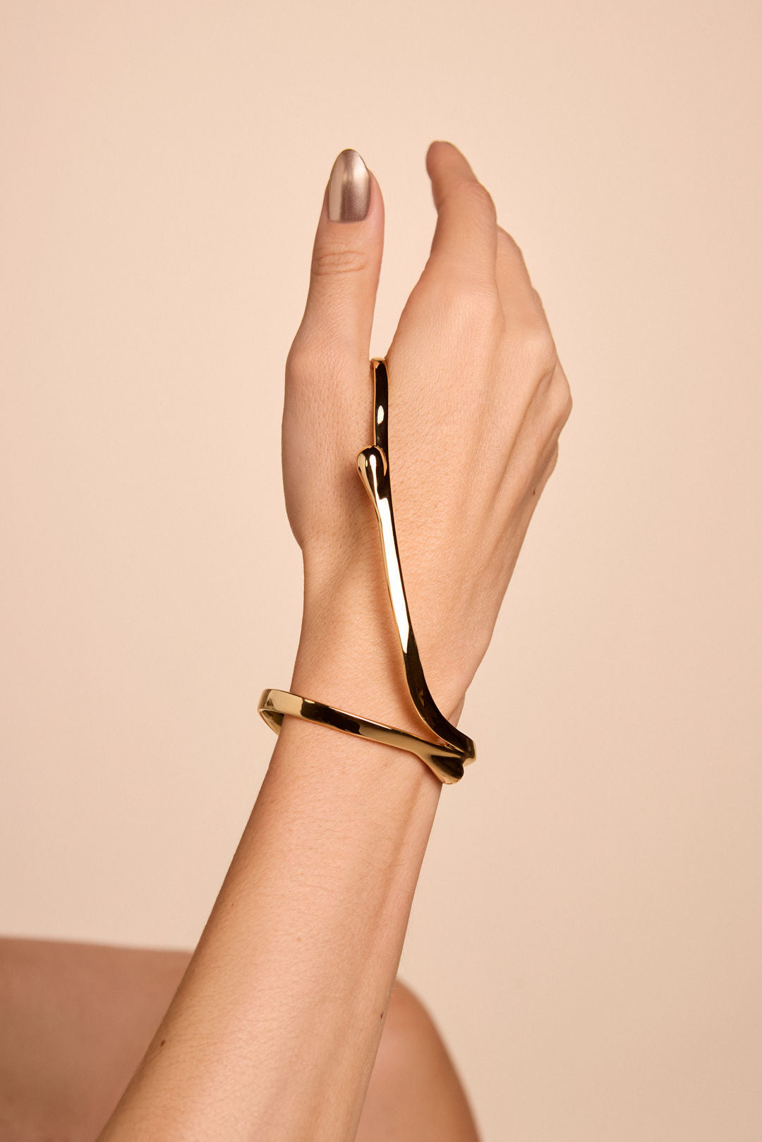 Pulseira de Mão Escorrente